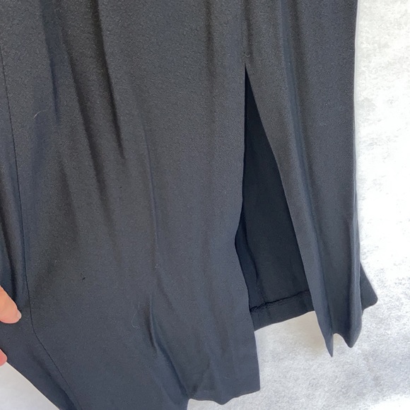 Jeffrey and Dara dress by Linda Hutley. - Picture 6 of 6